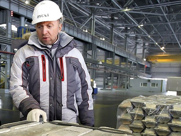 Дерипаска подался в суд