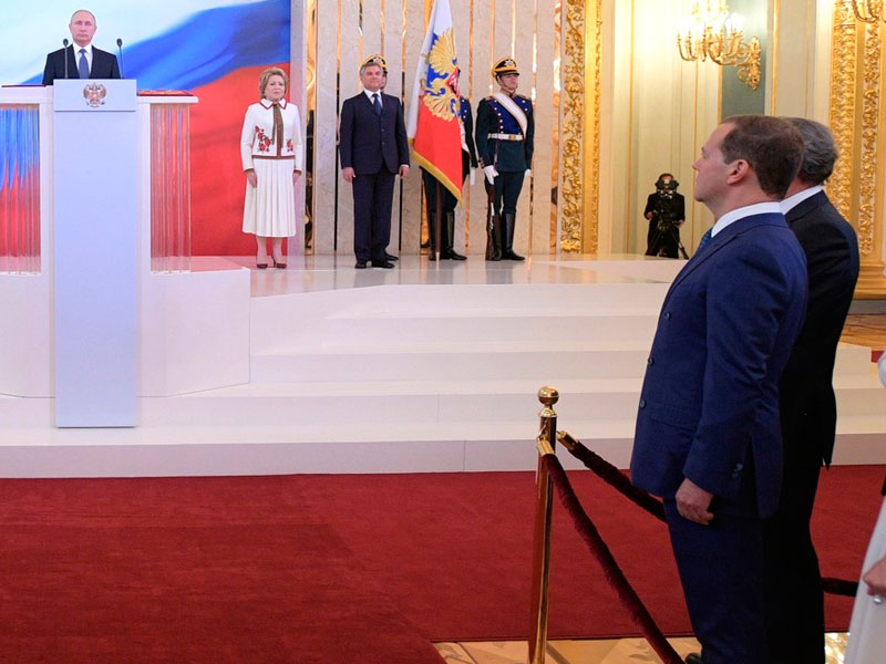 Десятеро за одного