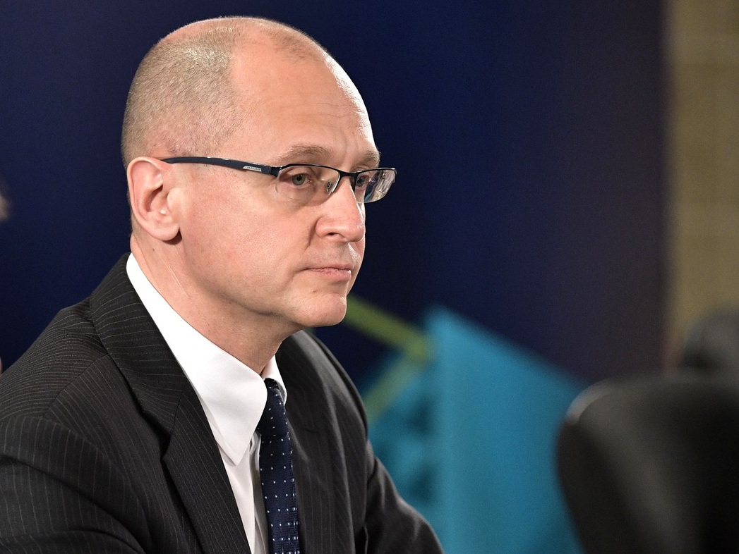 «Повлиять и повмешиваться». Кириенко об иностранном влиянии на выборы