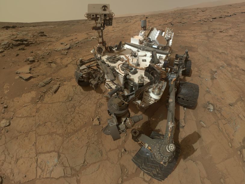 Curiosity повредил покрышку