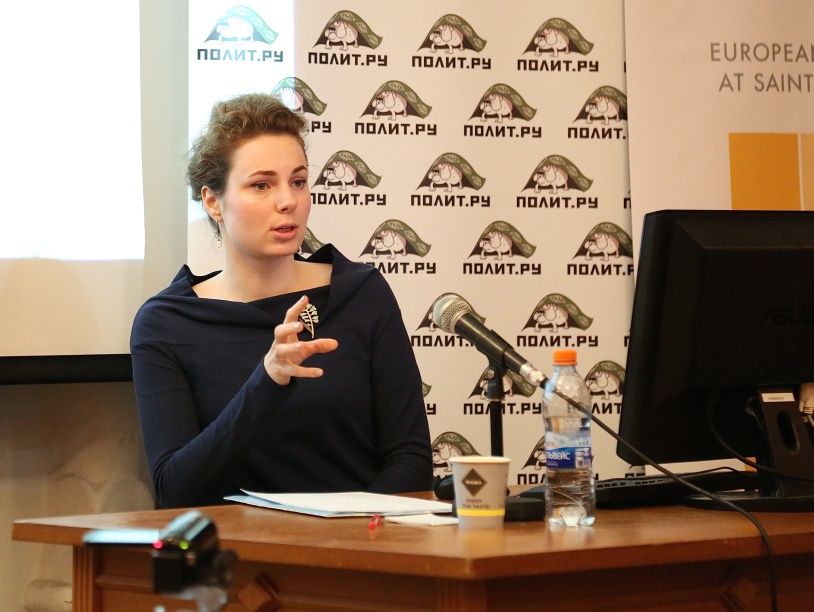Лекция Анастасии Новкунской о родовспоможении в России. Фоторепортаж