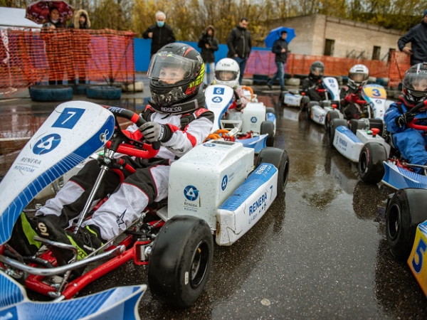 Росатом оборудовал литий-ионными батареями машины для первой российской гонки электрокартов