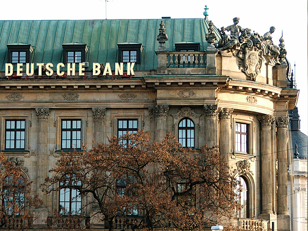Deutsche Bank: дело рук самих утопающих
