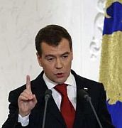 Медведев приказал сажать и модернизировать