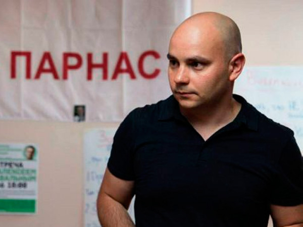 ПАРНАС ищет путь в ФМС через ЦИК