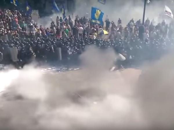 Видео дня. Взрыв гранаты у Рады