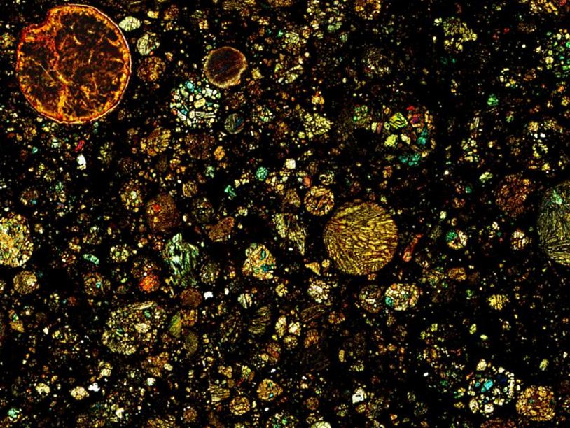 Челябинский метеорит поднимут из озера за 1,67 млн рублей