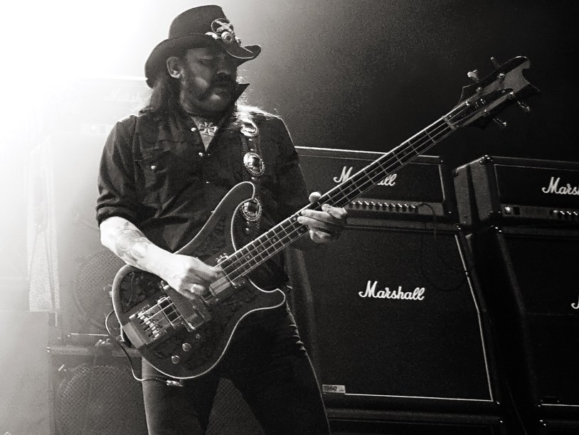 Фанаты группы Motörhead предлагают назвать в честь ее основателя химический элемент