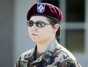 Тюремщица из "Абу-Грейб" осуждена на три года