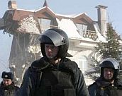 Экскаватор продолжил снос "Речника"