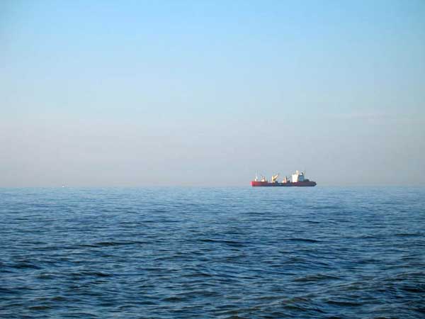 Море волнуется раз