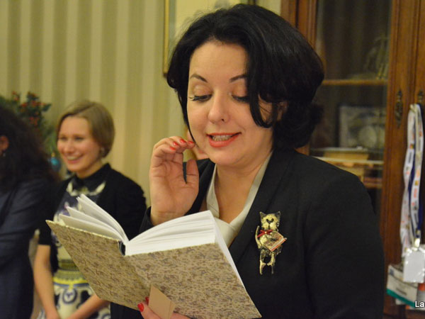 «Я читала все время»