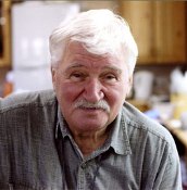 Игорь Масленников: "Молодых ждут тяжелые испытания. Но кого они не ждут?.."