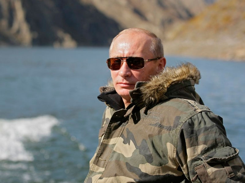 #100 СЛОВ. Путин проведет свой день рождения тихо