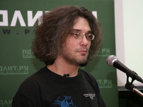 Наследственность у бактерий: от Ламарка к Дарвину и обратно