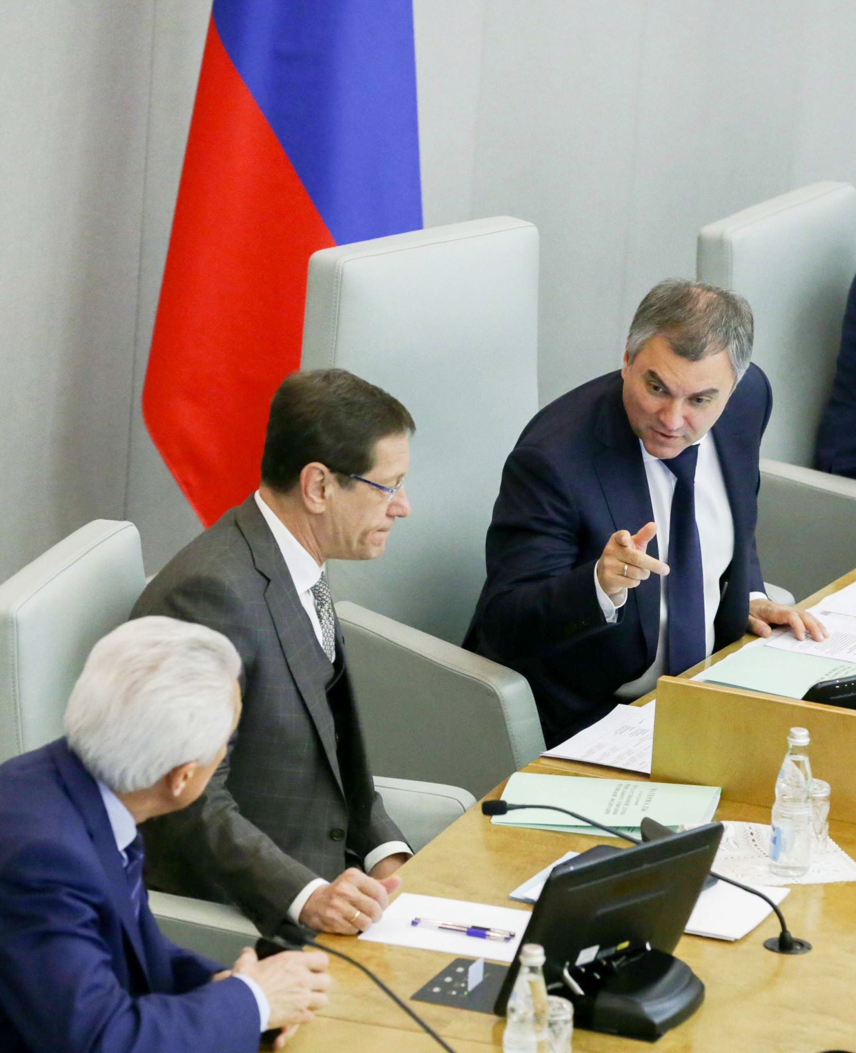 Дума по Володину: четкие законы и никаких корпоративов